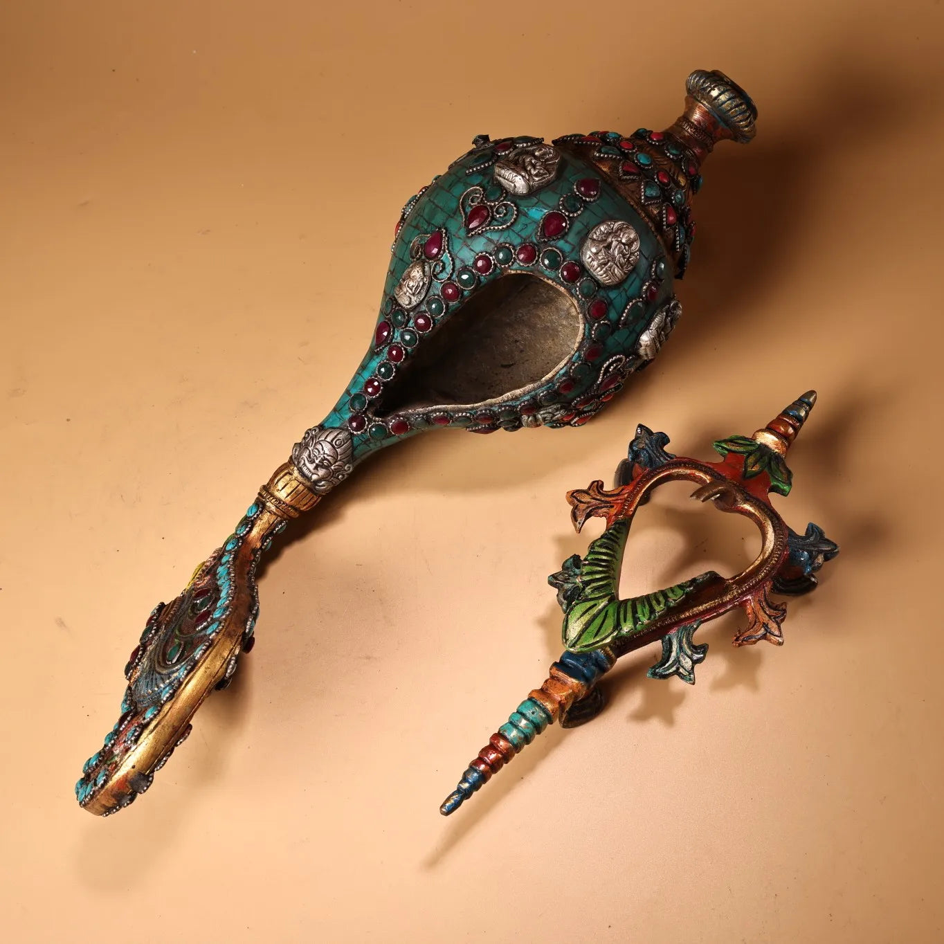 11"Tibetan Temple Collection Old Bronze Outline in gold Mosaic Gem Turquoise Conch Phoenix Tail Amulet Dharma Worship Hall