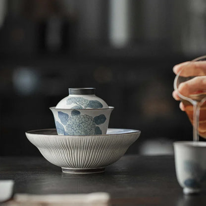 110ml Antique Hand-painted Hydrangea Ceramic Tea Tureen Literati Tea Maker Cover Bowl with Lid Chinese Gaiwan Kung Fu Tea Set
