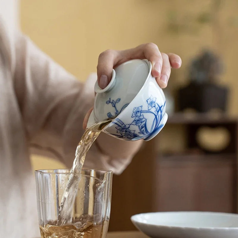 110ml Hand-painted Orchid Gaiwan Creative Blue and White Porcelain Bowls Tea Tureen Household Tea Making Cover Bowl Drinkware