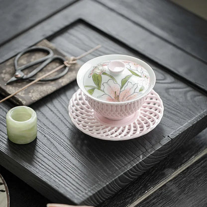 110ml Hand-painted Powder Lily Ceramic Tea Tureen Tea Maker Sancai Cover Bowl Literati Exquisite Tea Bowl Kung Fu Tea Set Gift