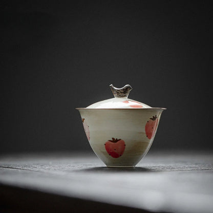 110ml Japanese Powder Primer Ceramic Tea Tureen Hand-painted Strawberry Cover Bowl with Lid Tea Bowl with Cover Kung Fu Tea Set