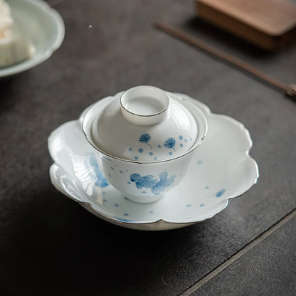 110ml White Porcelain Flower Mouth Covered Bowls Creative Fish Play Tea Bowl with Lid Literati Tea Making Gaiwan Kung Fu Teaware