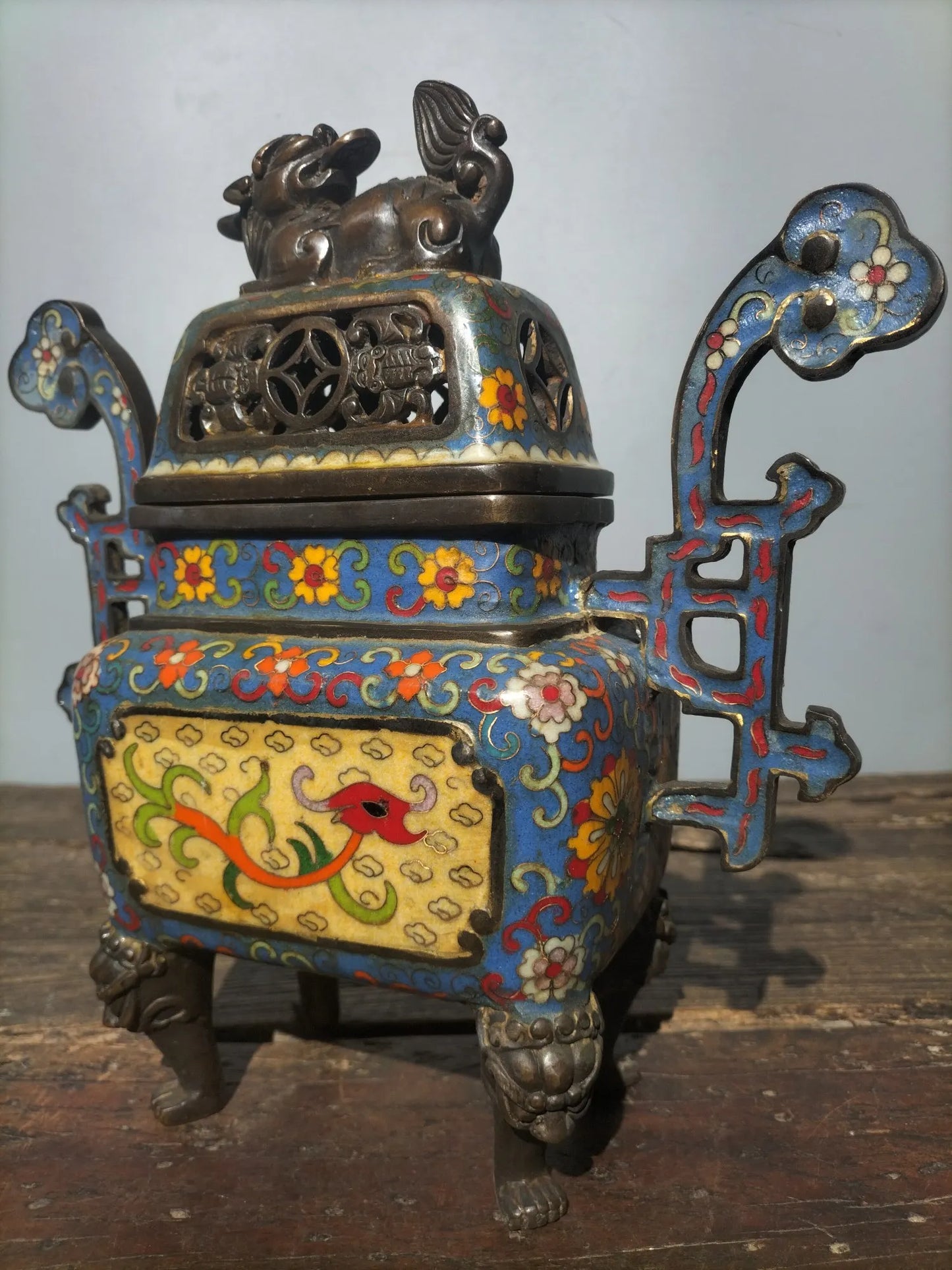 12"Tibetan Temple Collection Old Bronze Cloisonne Enamel lion Ruyi binaural animal head quadruped incense burner Town House