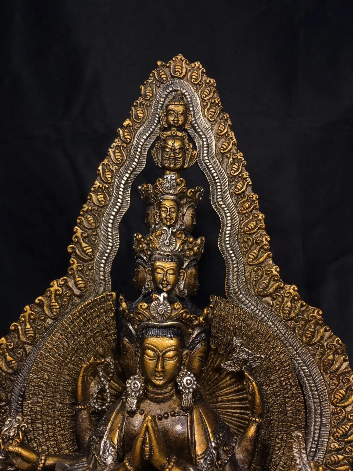 12"Tibetan Temple Collection Old Bronze Painted Cundhi bodhisattva 1000 arm Guanyin Sitting Buddha Worship Hall Town House