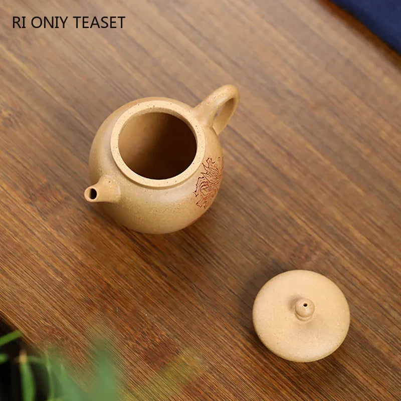 120ml Chinese Yixing Purple Clay Teapots Famous Artists Handmade Small Capacity Tea Pot Raw Ore Section Mud Kettle Zisha Tea Set