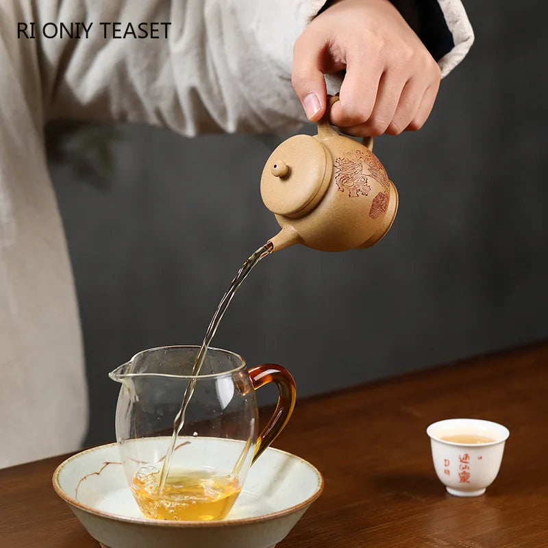 120ml Chinese Yixing Purple Clay Teapots Famous Artists Handmade Small Capacity Tea Pot Raw Ore Section Mud Kettle Zisha Tea Set