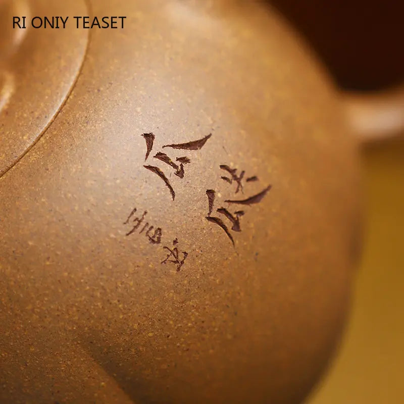 120ml Yixing High-end Purple Clay Teapots Famous Handmade Tea Pot Raw Ore Old Section Mud Beauty Kettle Chinese Zisha Tea Set