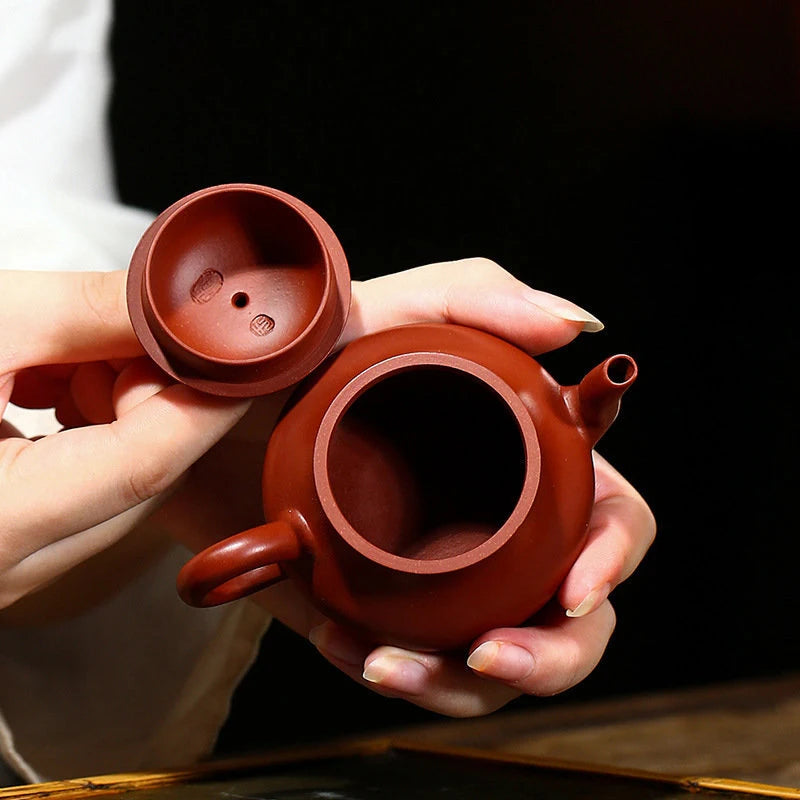 130ml Chinese Yixing Purple Clay Teapots Famous Artists Handmade Tea Pot Raw Ore Dahongpao Mud Kettle Zisha Tea Set Teaware