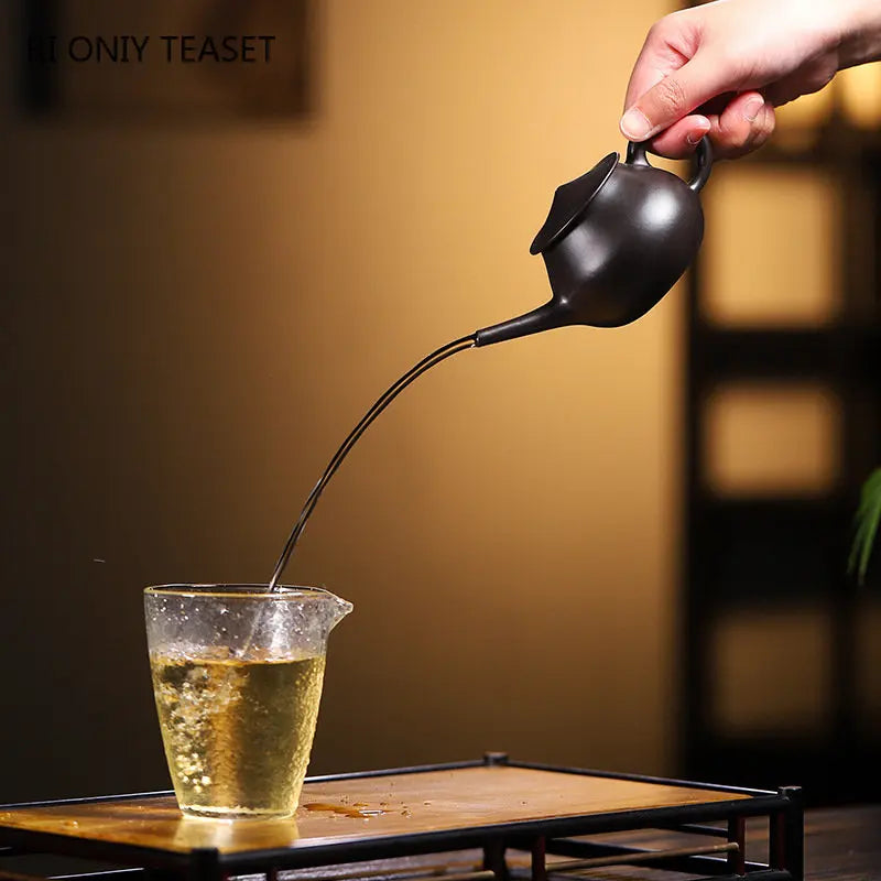 130ml Chinese Yixing Purple Clay Teapots Small Capacity Famous Artists Handmade Tea Pot Raw Ore Beauty Kettle Zisha Tea Set