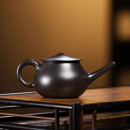 130ml Chinese Yixing Purple Clay Teapots Small Capacity Famous Artists Handmade Tea Pot Raw Ore Beauty Kettle Zisha Tea Set
