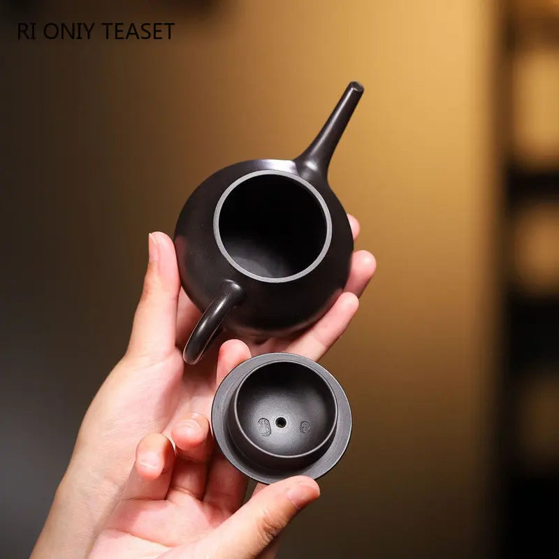 130ml Chinese Yixing Purple Clay Teapots Small Capacity Famous Artists Handmade Tea Pot Raw Ore Beauty Kettle Zisha Tea Set
