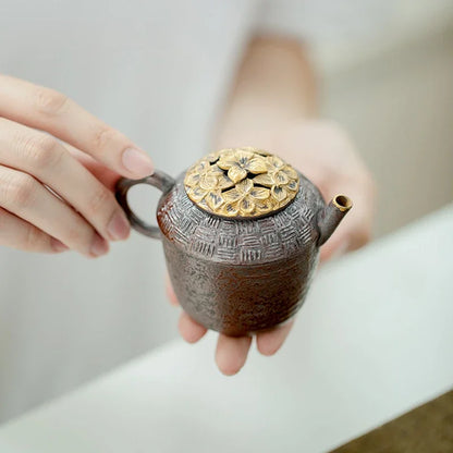 130ml Old Rock Mud Coarse Pottery Tea Pot Creative Rust Red Glaze Pot Zen Tea Making Kettle with Ball Hole Filter Art Collection