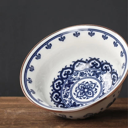 130ml Retro Blue and White Porcelain Gaiwan Chinese Ceramic Tea Bowl Home Tea Infuser Handmade Underglaze Color Tea Set Teacup