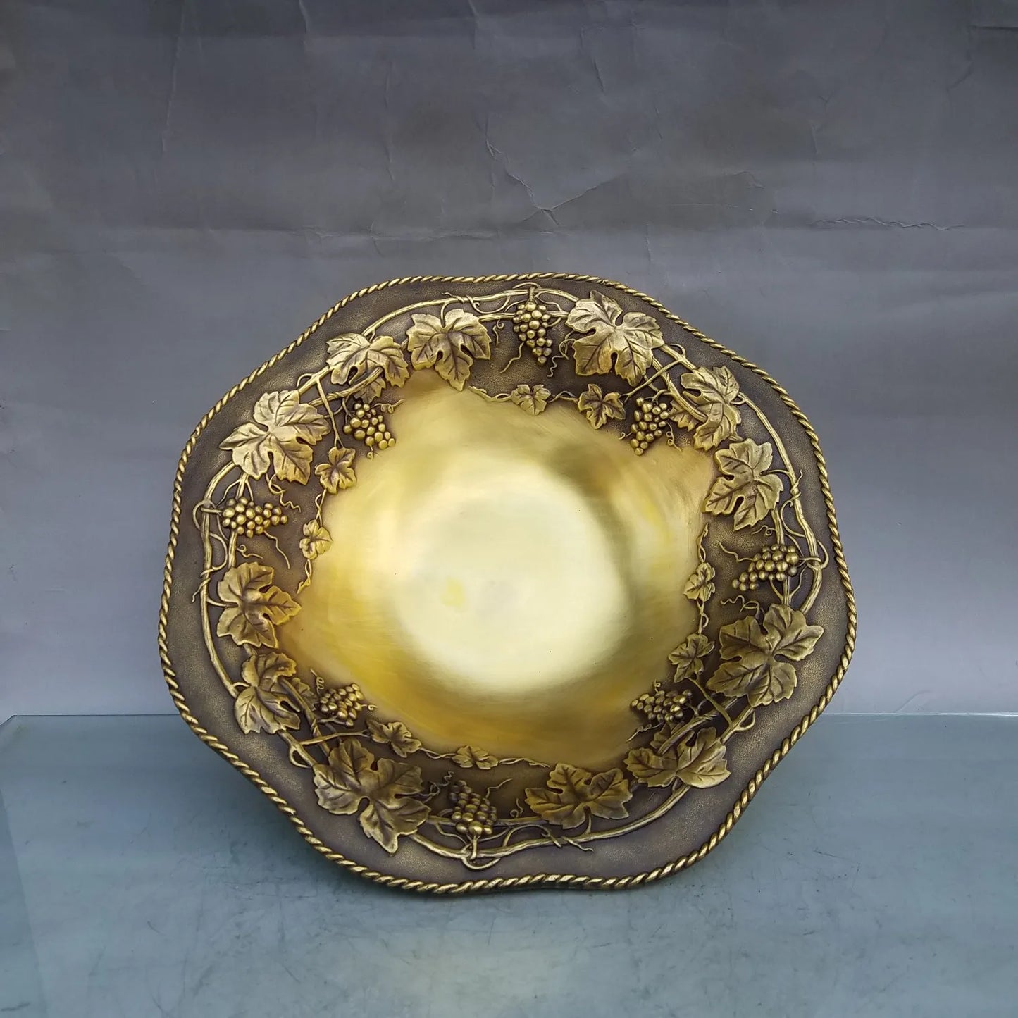 14"Tibetan Temple Collection Old Brass Gourd pattern Cornucopia Treasure Bowl fruit Bowl Worship Hall Plate Amass wealth