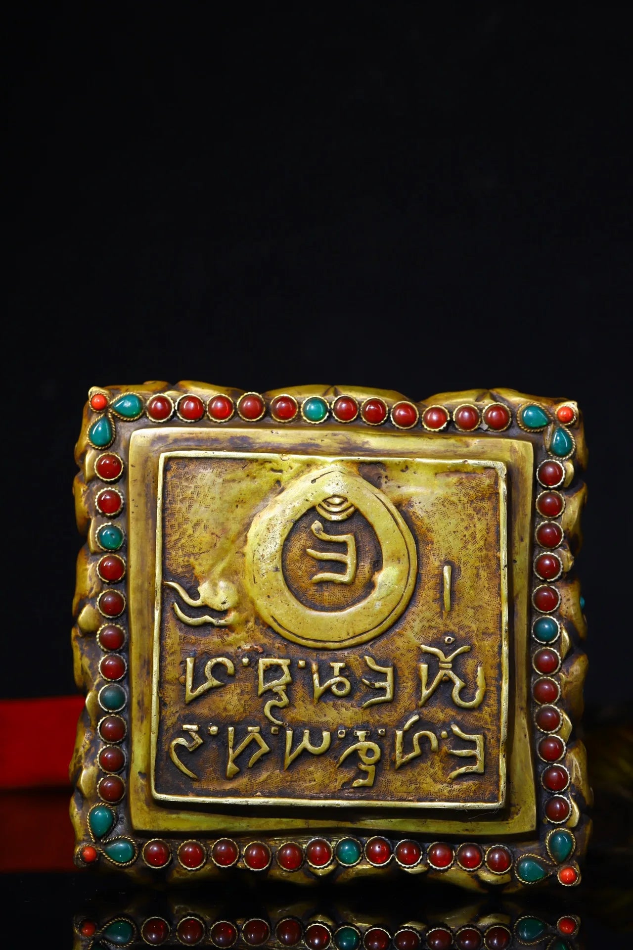 14"Tibetan Temple Collection Old Bronze Mosaic Gem gZi Beads Animal pattern French seal Amulet Buddhist utensils Town house