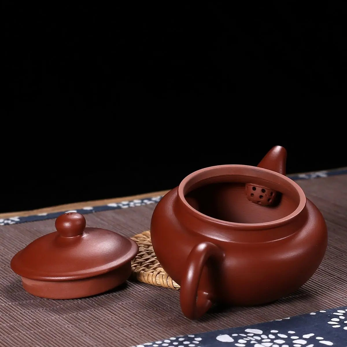 140cc Yixing Handmade Purple Clay Teapots Ball Shaped Infuser Tea Pot Beauty Kettle Customized Zisha Tea Set Dahongpao Authentic