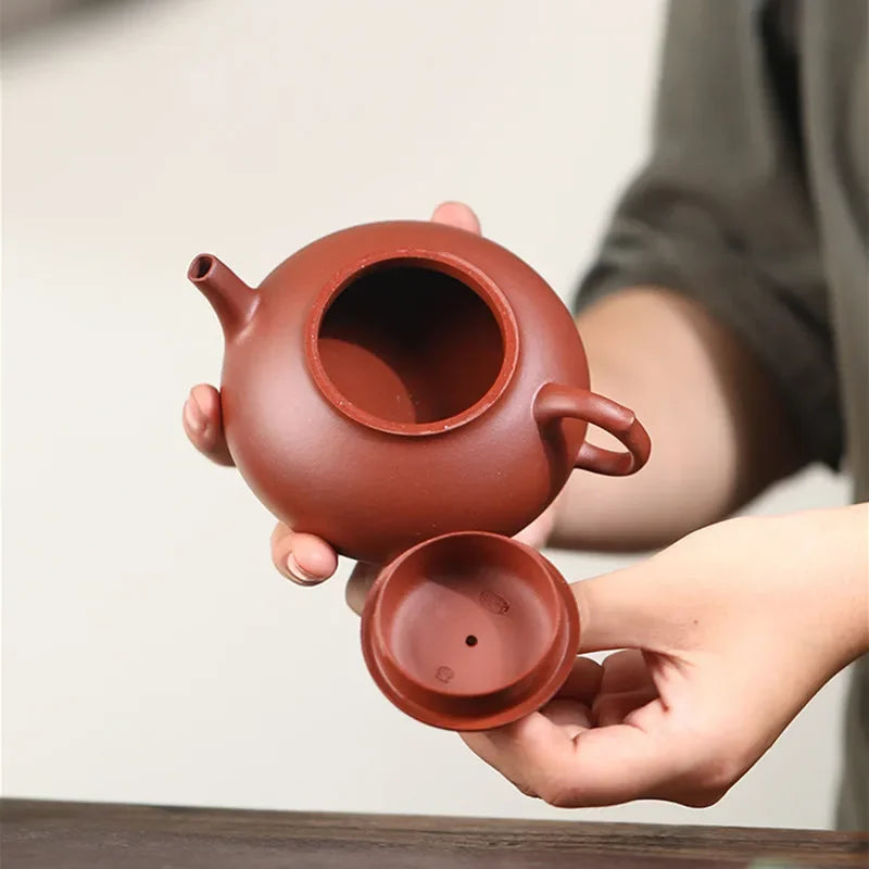 140ml Authentic Chinese Yixing Purple Clay Teapots Household Beauty Kettle Famous Artists Handmade Tea Pot Raw Ore Zisha Tea Set