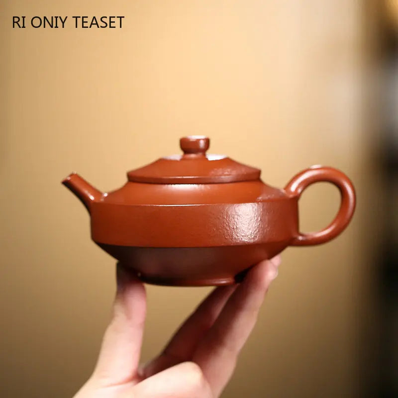 140ml Chinese Yixing Purple Clay Teapots Famous Artists Handmade Tea Pot Raw Ore Zhu Mud Beauty Kettle Authentic Zisha Tea Set