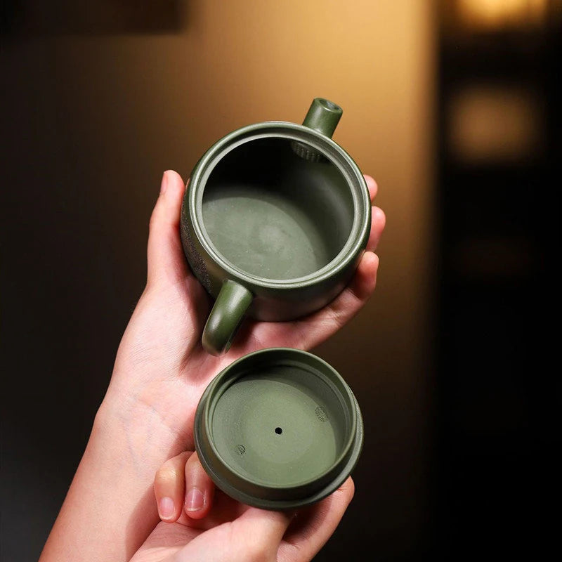 140ml Yixing Handmade Purple Clay Teapots Famous Hand-carved Tea Pot Raw Ore Green Mud Beauty Kettle Chinese Zisha Tea Set