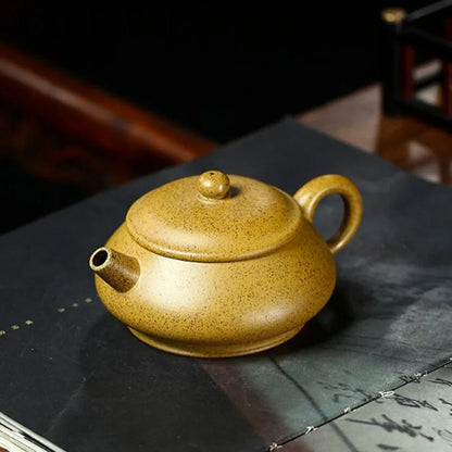 140ml Yixing High-end Purple Clay Teapot Famous Handmade Tea Pot Kettle Raw Ore High Temperature Mud Chinese Zisha Tea Set