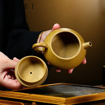 140ml Yixing High-end Purple Clay Teapot Famous Handmade Tea Pot Kettle Raw Ore High Temperature Mud Chinese Zisha Tea Set