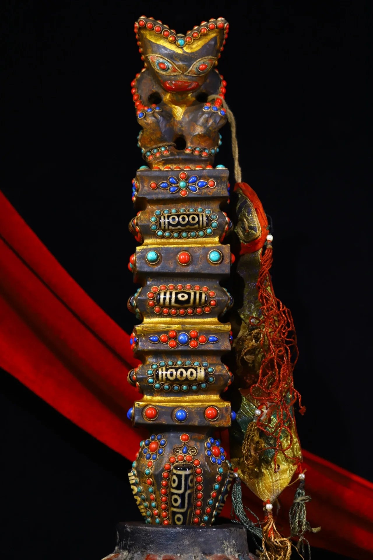 15"Tibet Temple Collection Old Natural Meteorite Filigree Gem Dzi Bead Animal Head Dorje Vajra Phurp Amulet Dharma Town House