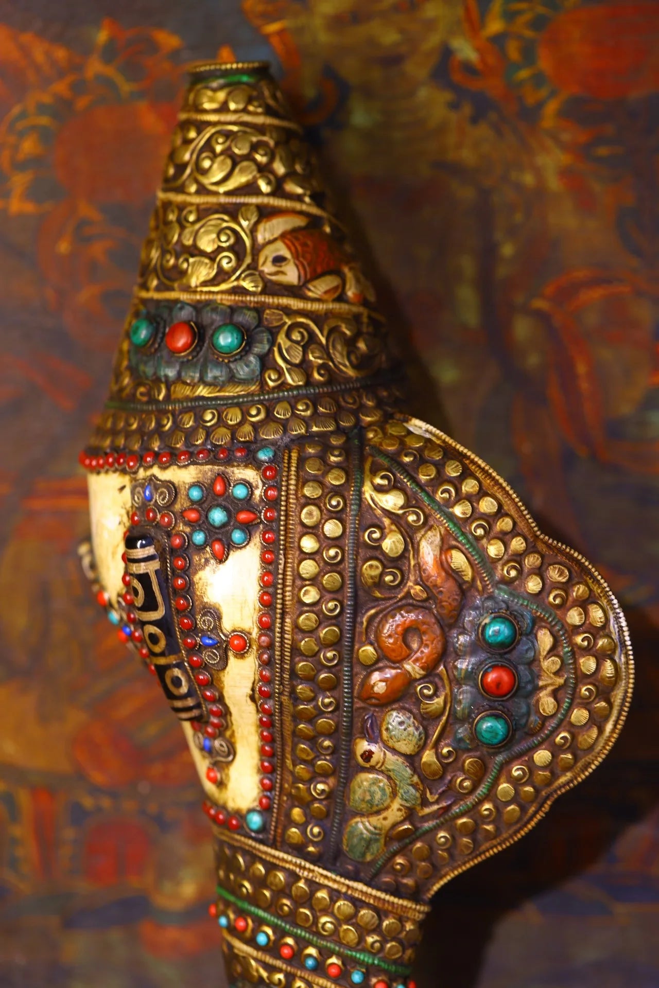 15"Tibetan Temple Collection Old Natural Conch mosaic Gem Shell gZi Beads Buddha Conch Pendant Worship Hall Town house