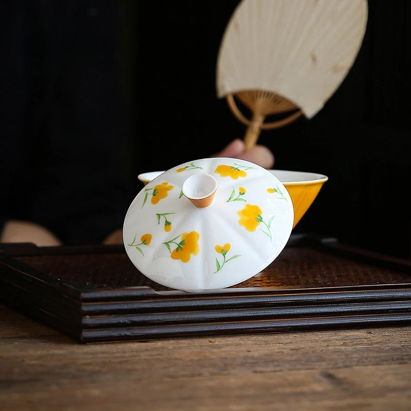 150ml Hand-painted Small Yellow Flower Ceramic Covered Bowls Chinese Antique Colored Glazed Tea Bowl Kung Fu Tea Brewing Gaiwan