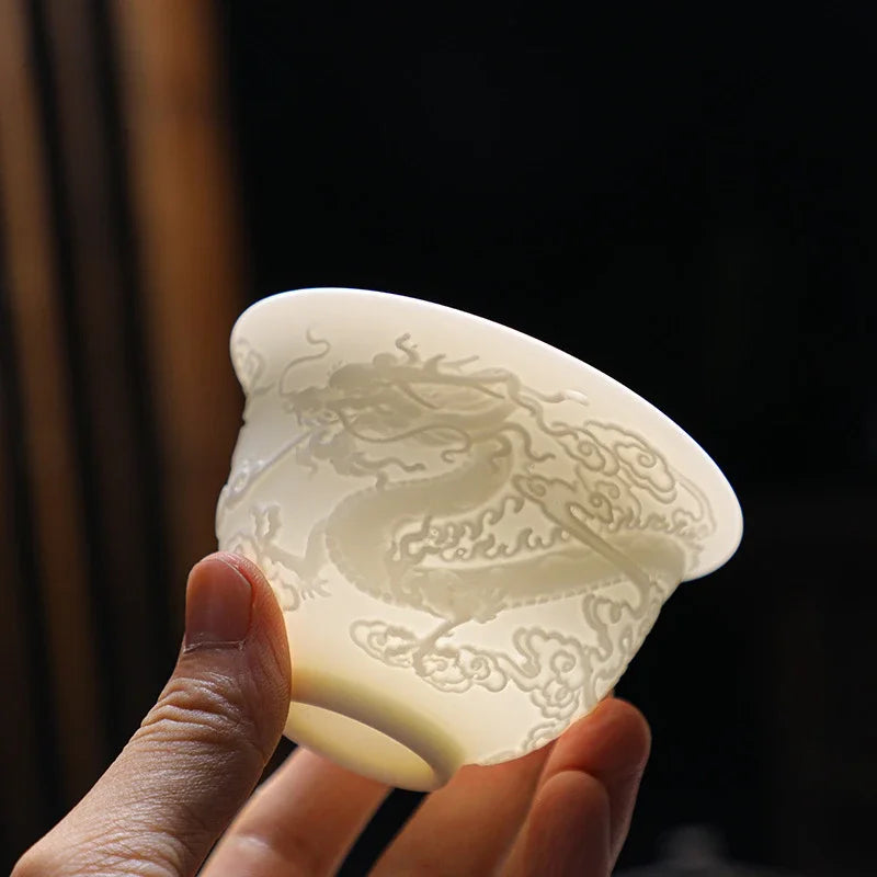 150ml Mutton-fat Jade Porcelain Gaiwan Relief Dargon Tea Bowl with Saucer Lid Kit Set Tea Tureen Tea Maker Cover Bowl Ornaments