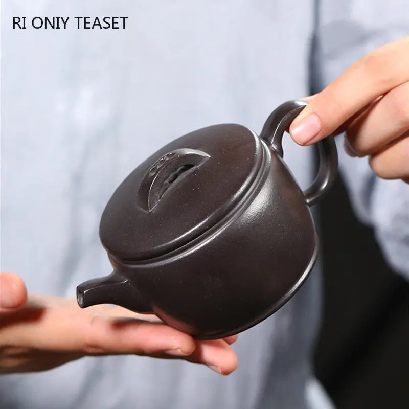 160ml Chinese Yixing High-end Purple Clay Teapots Large Caliber Famous Artists Handmade Tea Pot Beauty Kettle Zisha Tea Set