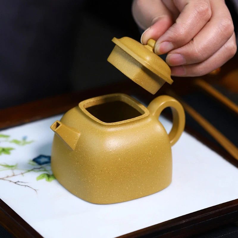 160ml Yixing High-end Purple Clay Teapots Handmade Square Shape Tea Pot Raw Ore Gold Section Mud Kettle Chinese Zisha Tea Set
