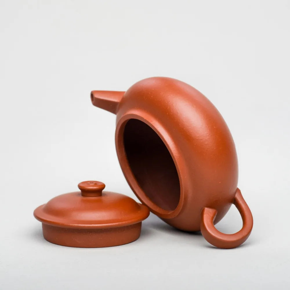 160ml Yixing original mine Zisha tea pot famous master pure manual purple mud tea pot Kung Fu tea kettle tea gift set Genuine