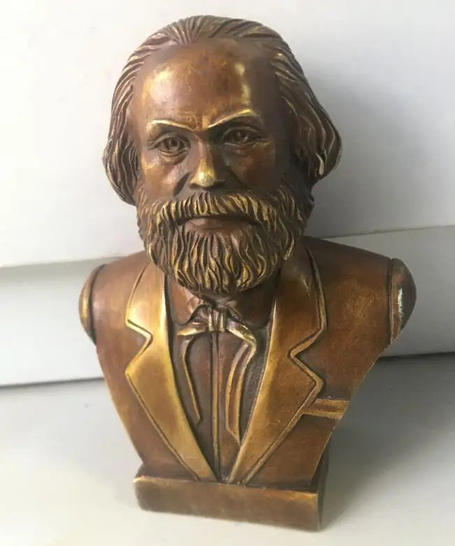17 Bronze statue of the great man of the world Karl Marx, Stalin