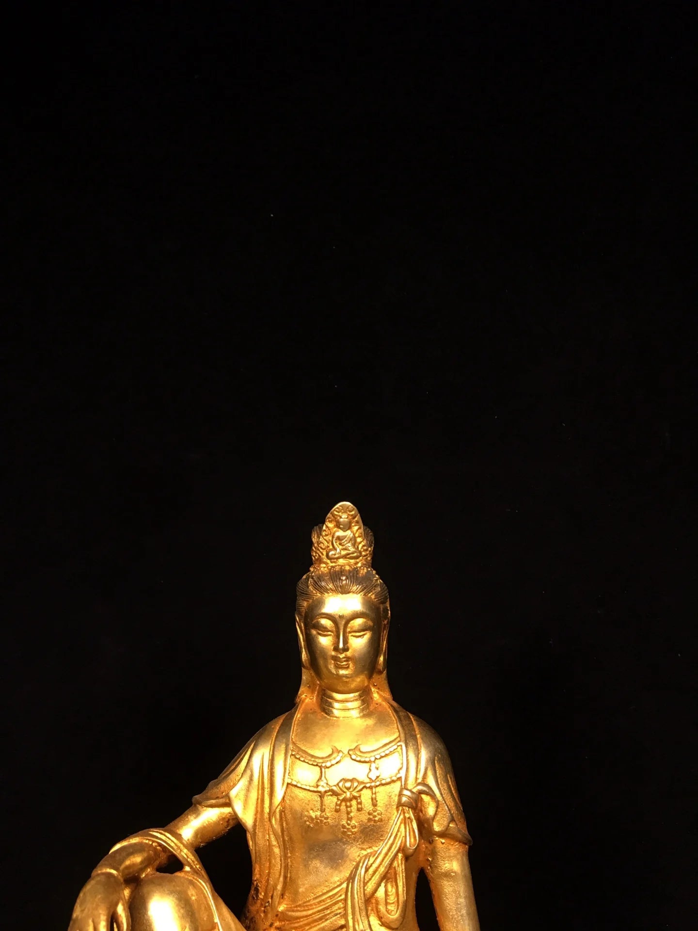 17"Tibetan Temple Collection Old Bronze Gilded Cinnabar Sea Wave Lotus Buddha Platform Guanyin Bodhisattva Sitting Buddha