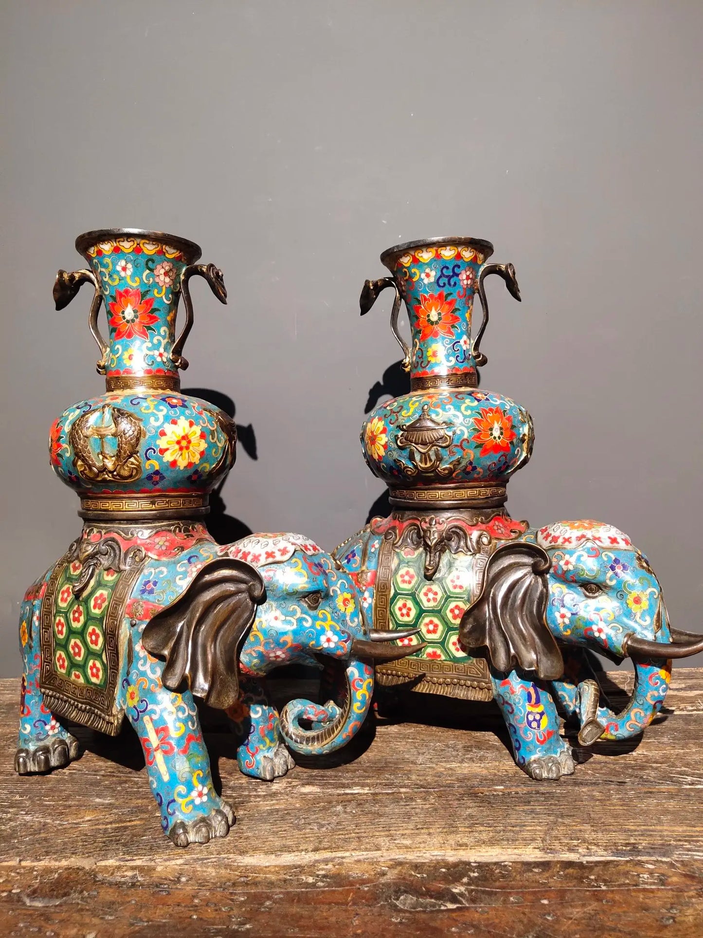 17"Tibetan Temple Collection Purple Bronze Cloisonne elephant statue Taiping Elephant vase a pair Gather fortune Town house