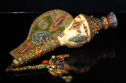 18"Tibetan Temple Collection Old Natural Conch mosaic Gem Dragon Conch river snail Pendant Amulet Dharma Town house