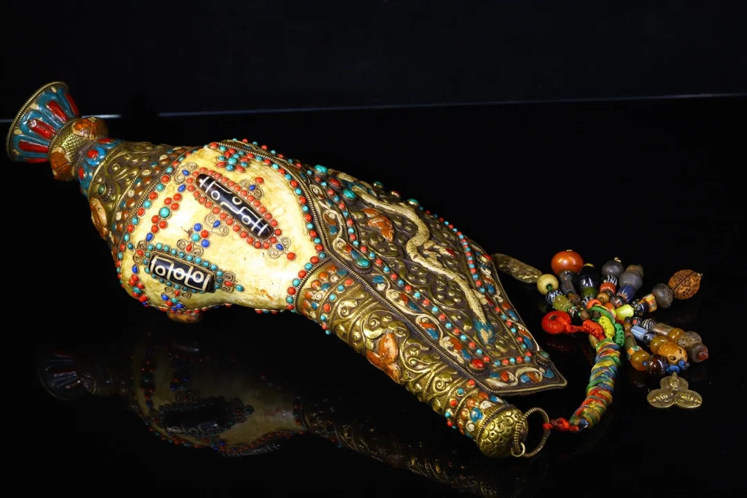 18"Tibetan Temple Collection Old Natural Conch mosaic Gem Dragon Conch river snail Pendant Amulet Dharma Town house