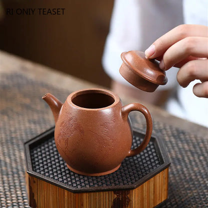 180ml Chinese Yixing Handmade Purple Clay Teapots Famous Artists Hand-carved Figure Pattern Tea Pot Beauty Kettle Zisha Tea Set
