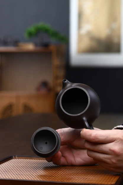 180ml Chinese Yixing Purple Clay Teapot Black Mud Dragon's Egg Tea Pot High Grade Zisha Tea Infuser Handmade Beauty Kettle