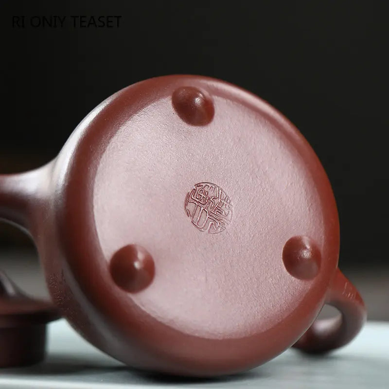 180ml Chinese Yixing Purple Clay Teapots Famous Artists Handmade High Stone Scoop Tea Pot Beauty Kettle Raw Ore Zisha Tea Set