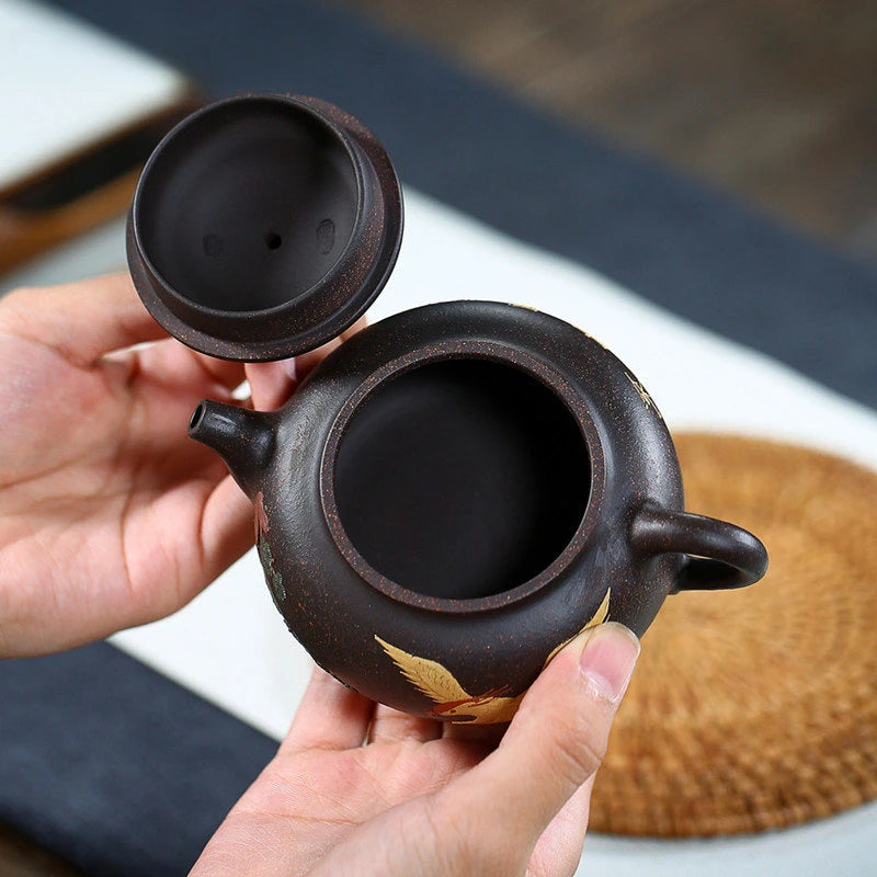 180ml Tradition Yixing Purple Clay Tea Pot Hand Painted Beauty Kettle Black Gold Sand Filter Teapot Chinese Zisha Tea Infuser