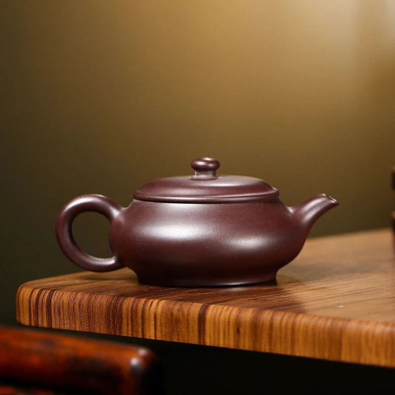 180ml Yixing Purple Clay Teapots Famous Artists Handmade Large Caliber Tea Pot Raw Ore Purple Mud Kettle Chinese Zisha Tea Set