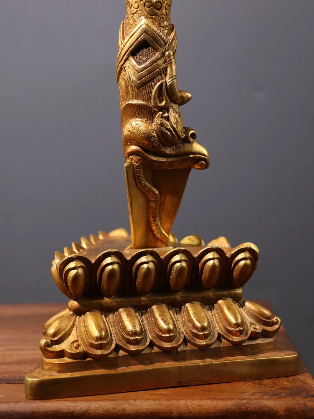 19"Tibet Temple Collection Old Bronze Gilding Dorje Vajra Phurpa Lotus Platform Base Amulet Dharma Worship Hall Town house