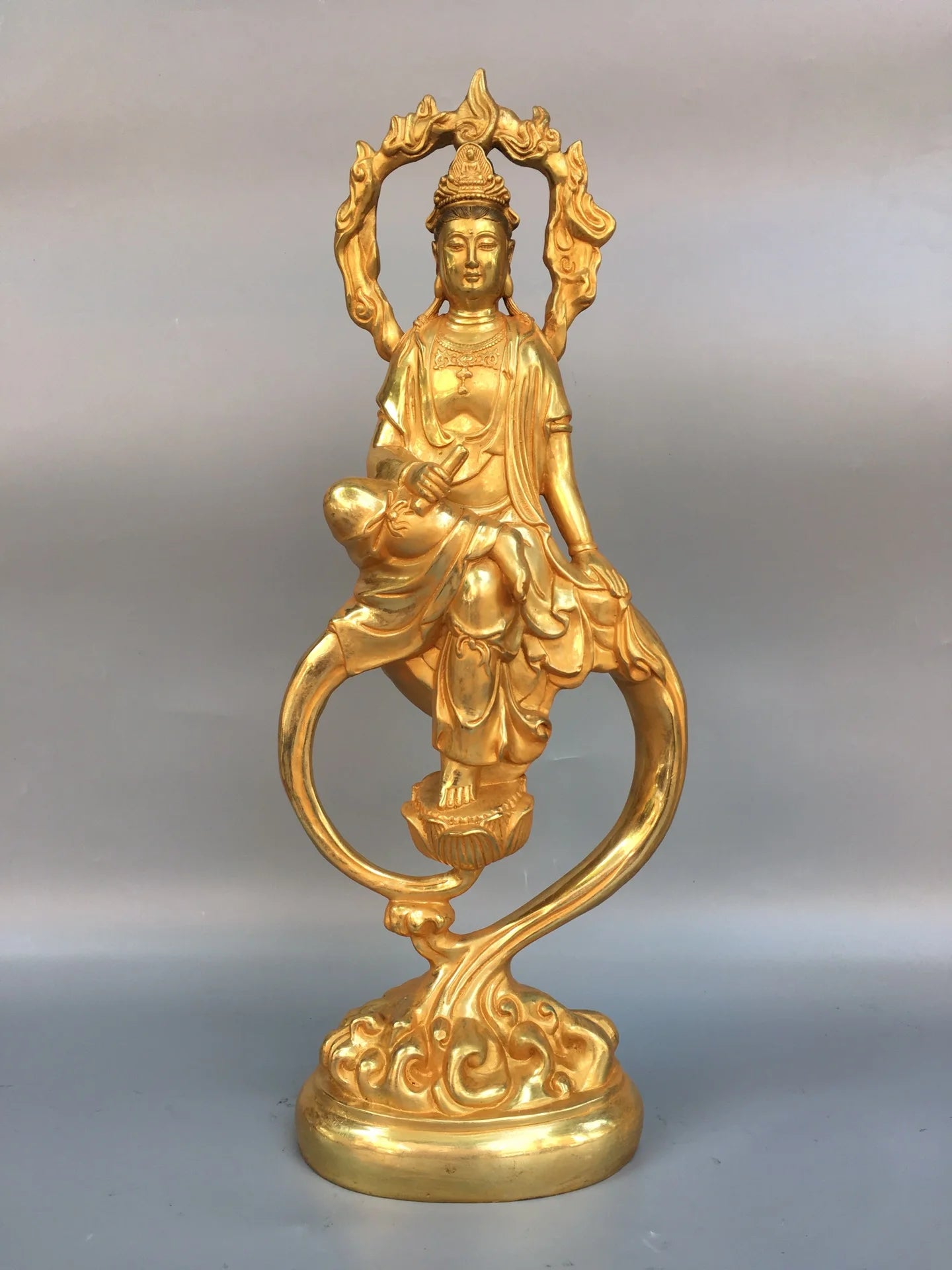 19"Tibetan Temple Collection Old Bronze Gilded Flame Backlight Shuiyue Guanyin Bodhisattva Buddha Worship Hall Town house
