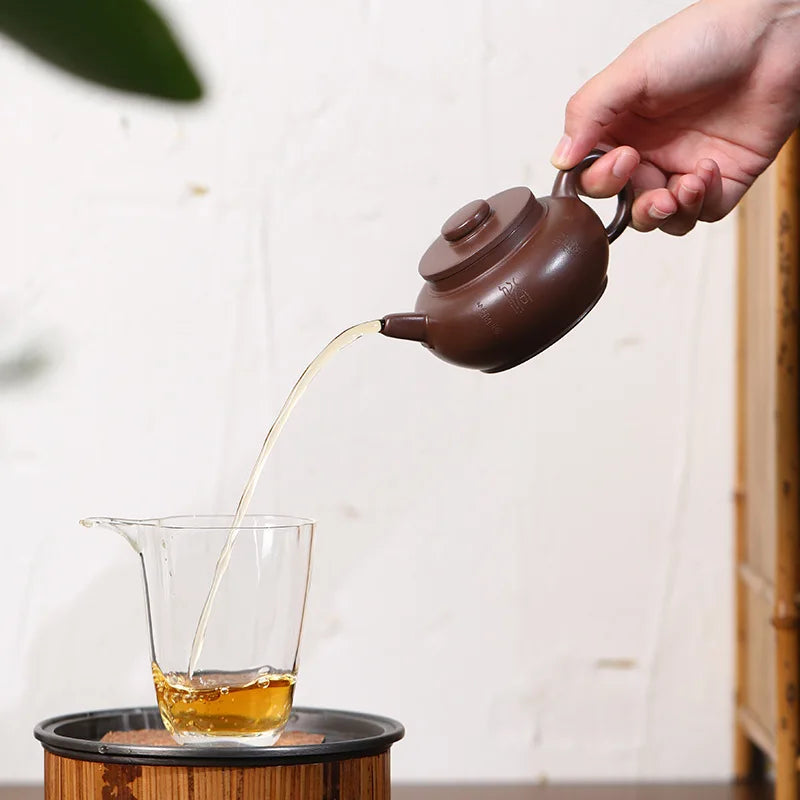 190ml Chinese Yixing Purple Clay Teapots Beauty Kettle Famous Artists Handmade Raw Ore Purple Mud Tea Pot Zisha Tea Set Teaware