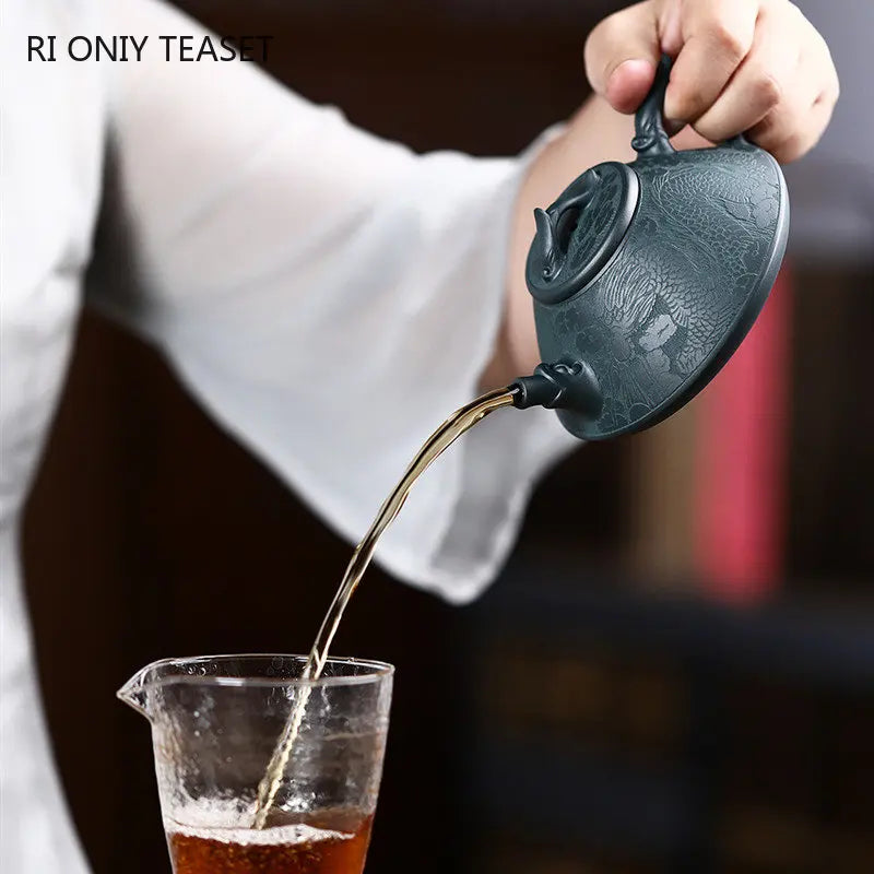 190ml High-end Yixing Raw Ore Purple Clay Teapot Famous Handmade Stone Scoop Dragon Pattern Tea Pot Beauty Chinese Zisha Tea Set