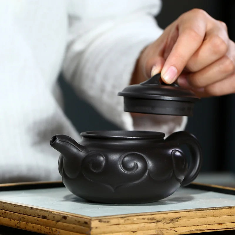 190ml Yixing Purple Clay Teapots Ball Hole Filter Tea Pot Handmade Zisha Kettle Raw Ore Black Mud Tea Set Customized Authentic