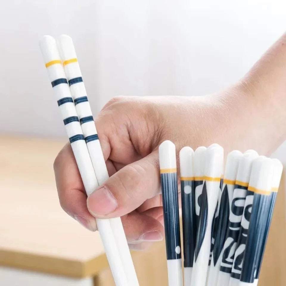 1Pair Blue and White Ceramic Japanese Style Chopsticks Bone Porcelain Long Sushi  Household Chopsticks