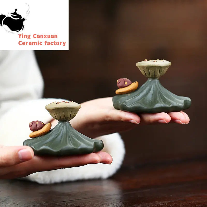 1Pcs Creative Purple Clay Tea Pet Ornaments Teapot Lid Holder Household Tea Tray Decorations Tradition Tea Set Handmade Crafts