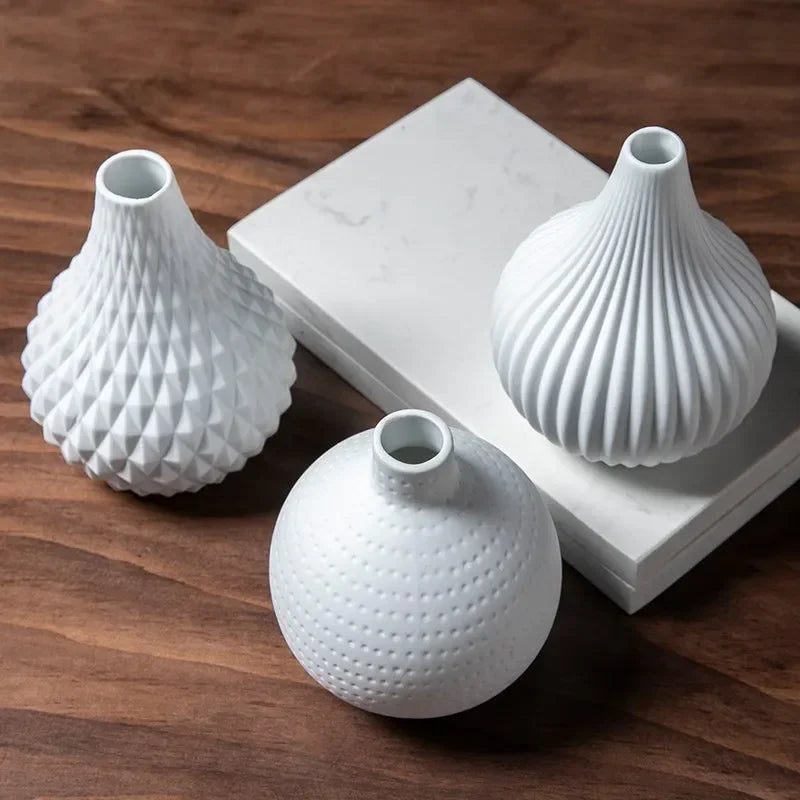 1pc White Ceramic Flower Vase Geometric Matt Vase Drop-shape Plants Hydroponic Container Home Garden Decoration
